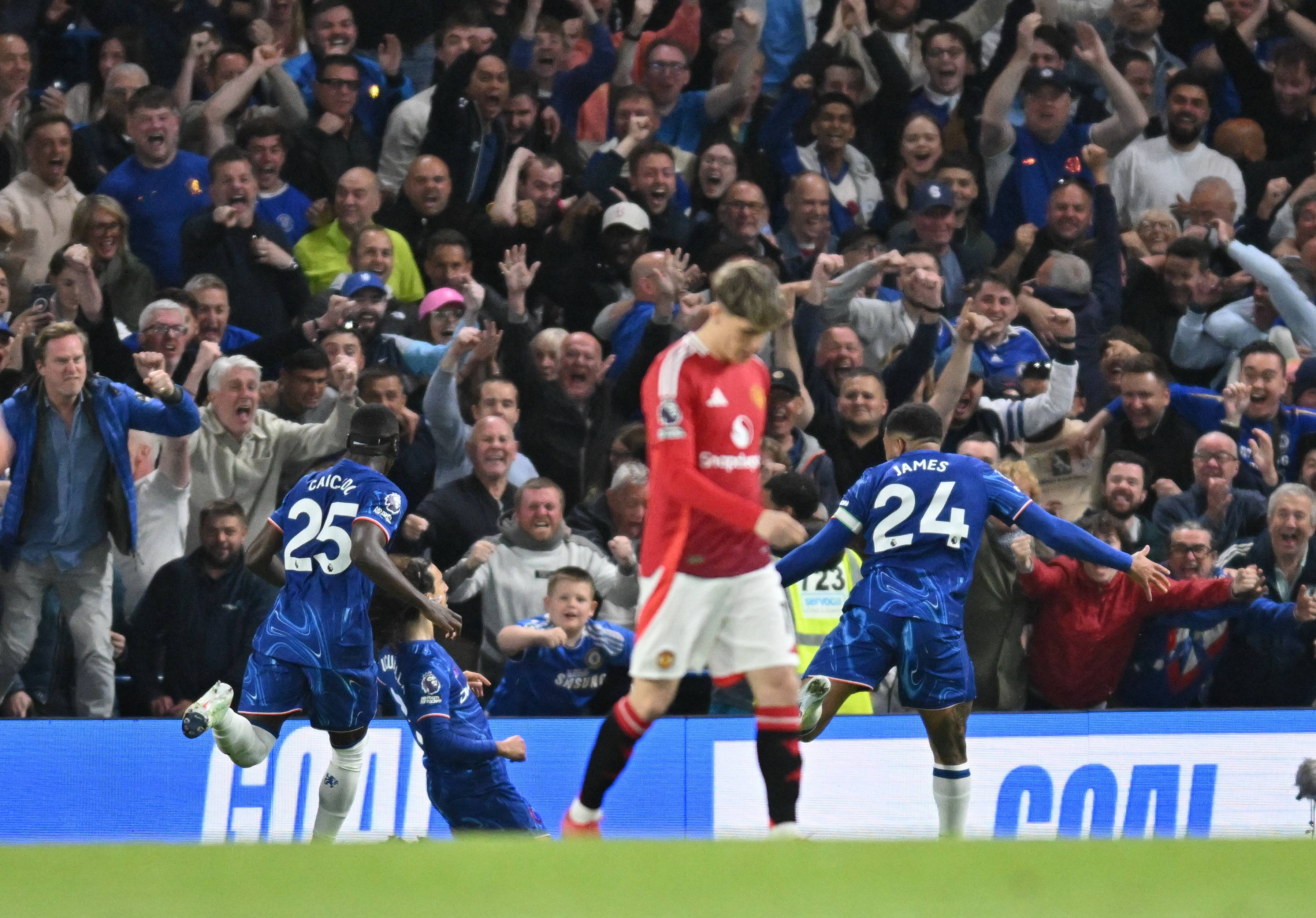 开云平台-曼联遭遇失利,被切尔西逆转