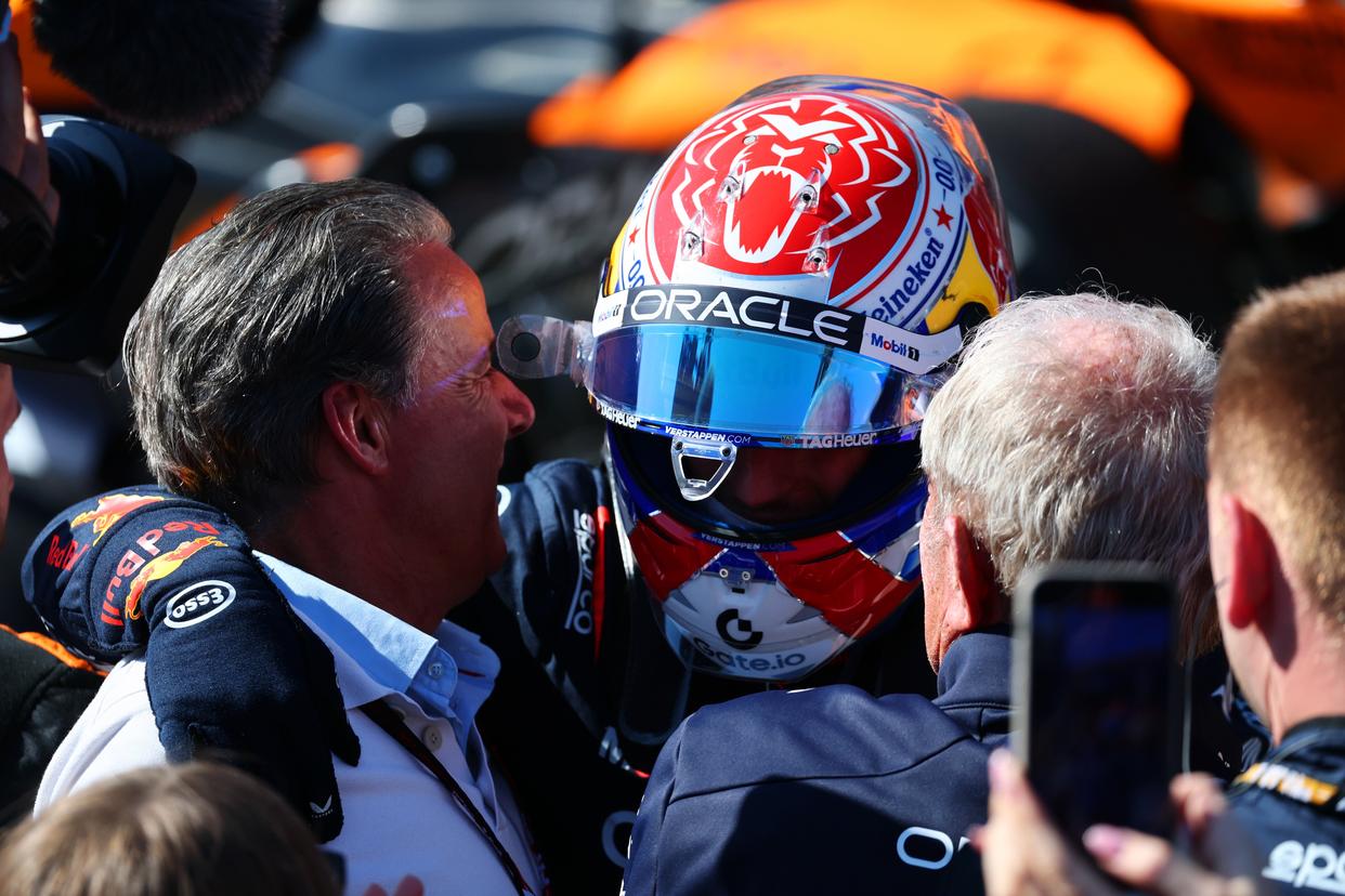 开云体育平台APP-红牛车队绝杀红牛二队，汉密尔顿状态火热的简单介绍