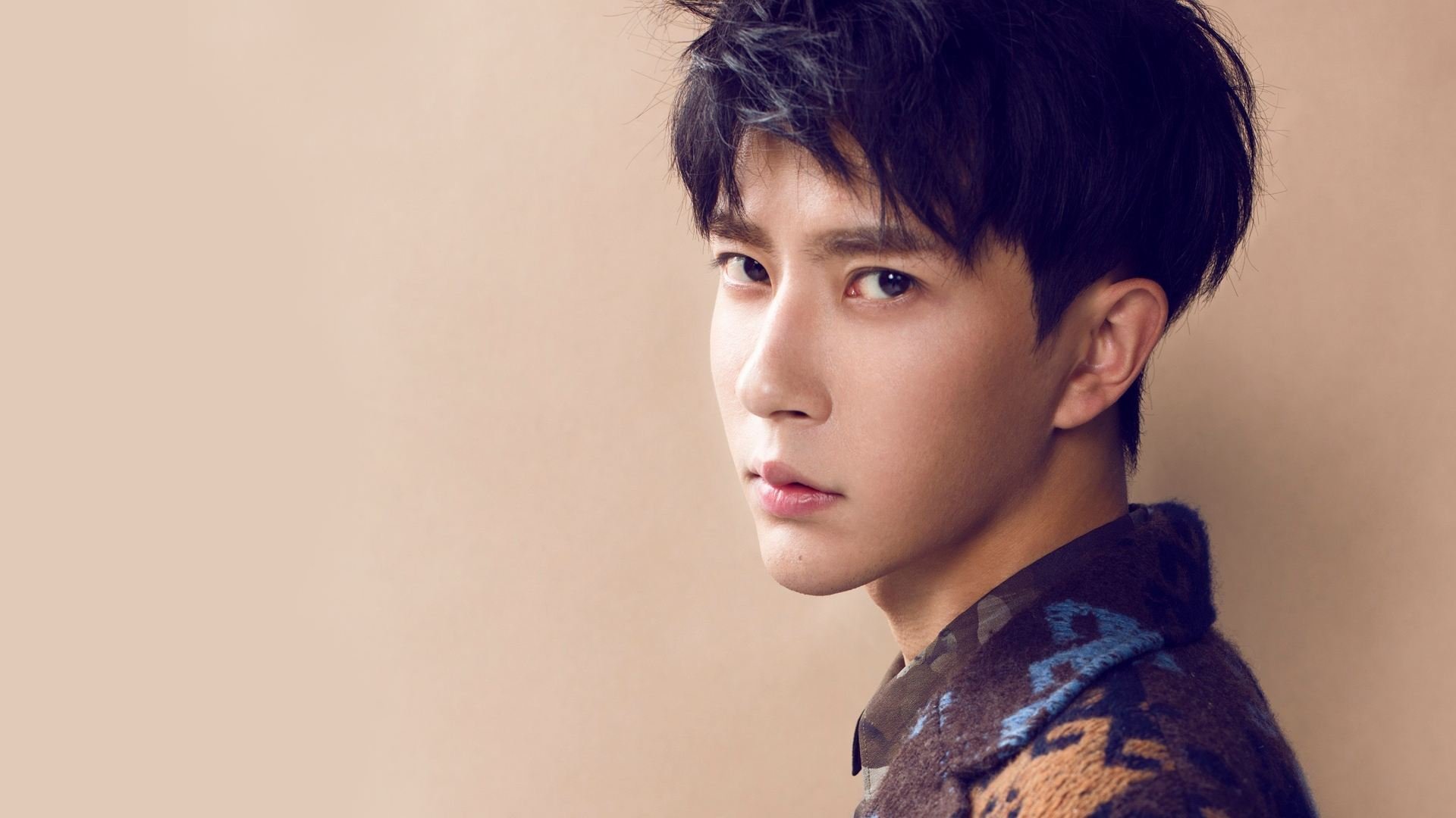 城墙与利刃,小贾伦如何凿穿深圳队的不败神话