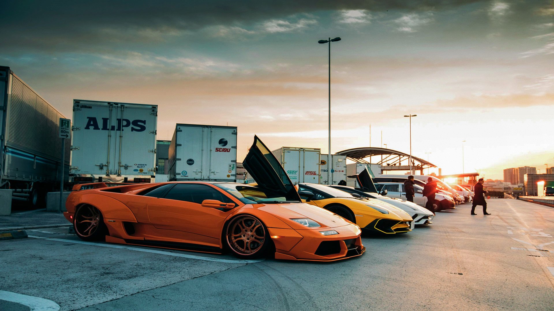 独狼破局与群狼撕咬，卢卡库拯救国米之夜，突尼斯火力全开给德甲霸主勒沃库森的一堂战术课