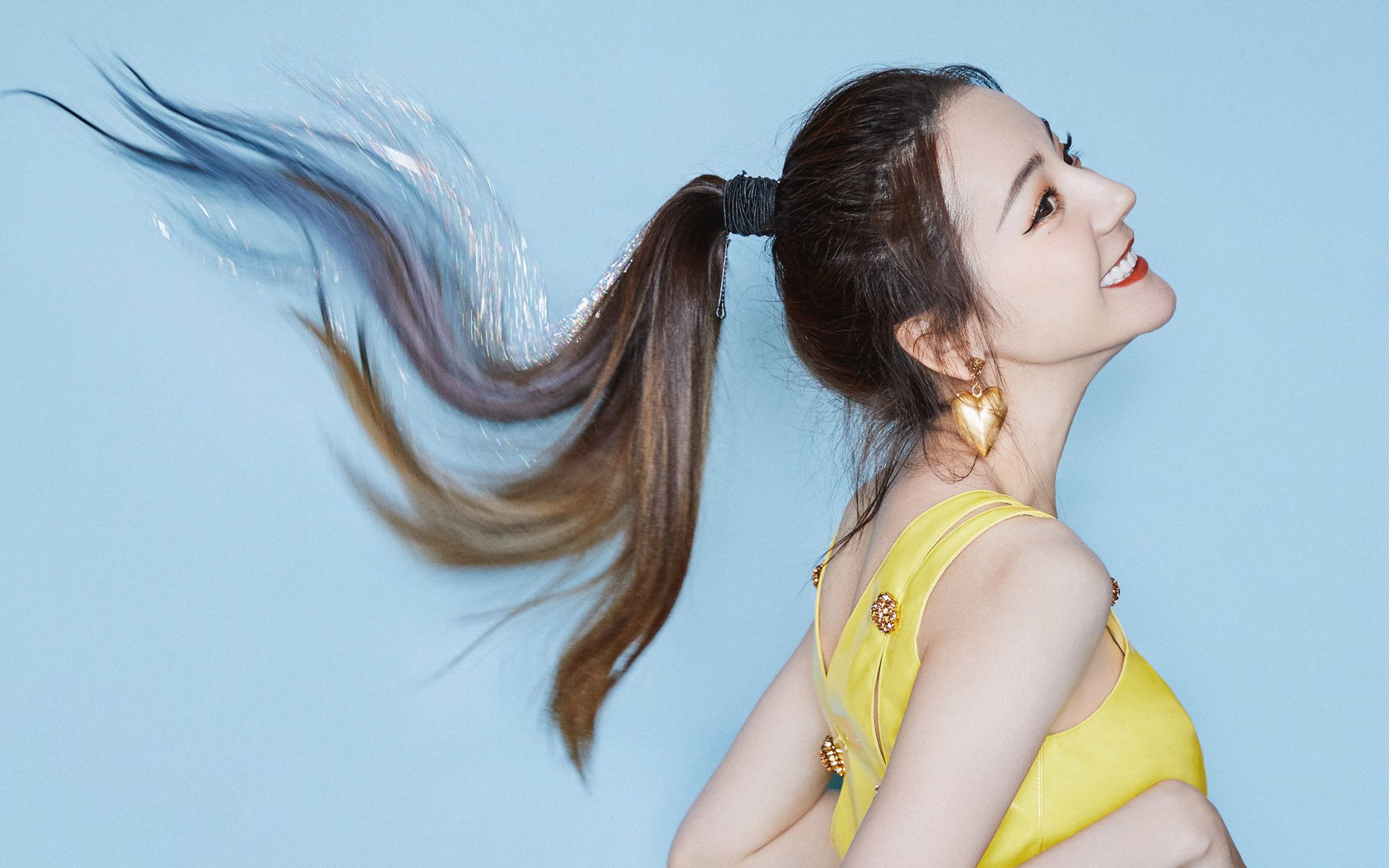 开云体育app-三连客的荣耀与坚韧,克莱神射定乾坤,灰熊铁蹄碾王城