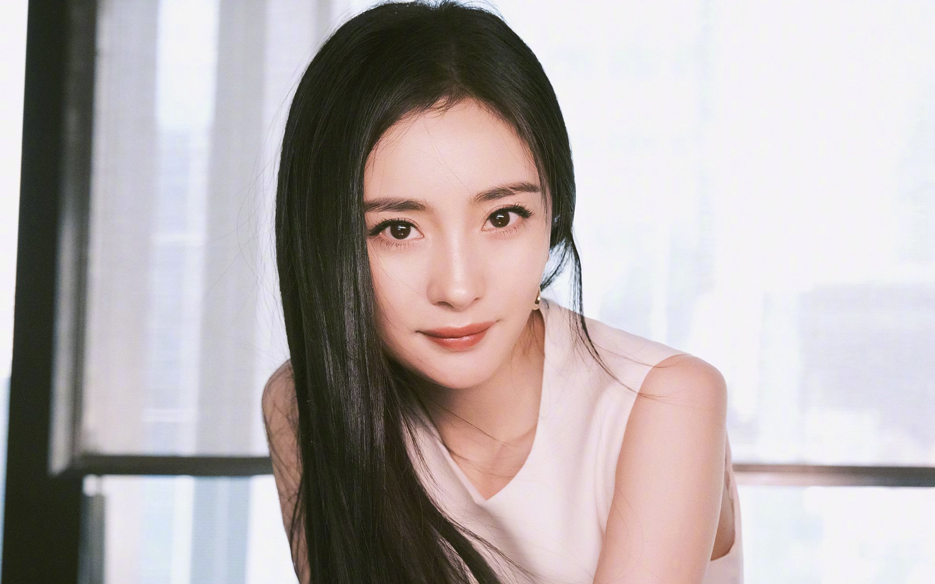 开云体育入口-红潮吞没烈阳，当美国队长加维在新大陆书写加泰罗尼亚式征服
